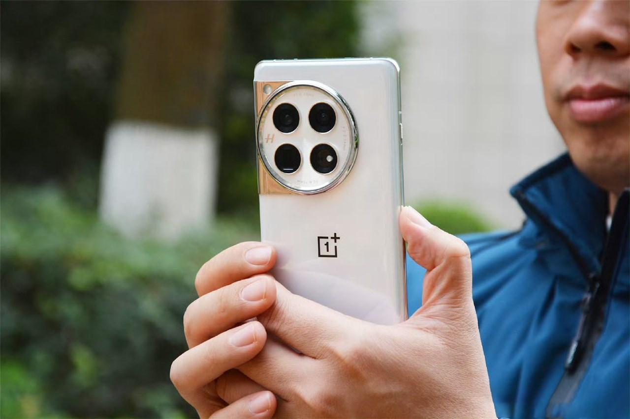 Camera của OnePlus 12 hứa hẹn mang đến những bức hình ấn tượng.