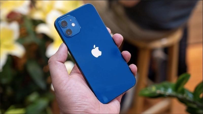 Xanh dương được cho l&agrave; m&agrave;u đẹp nhất của iPhone 12