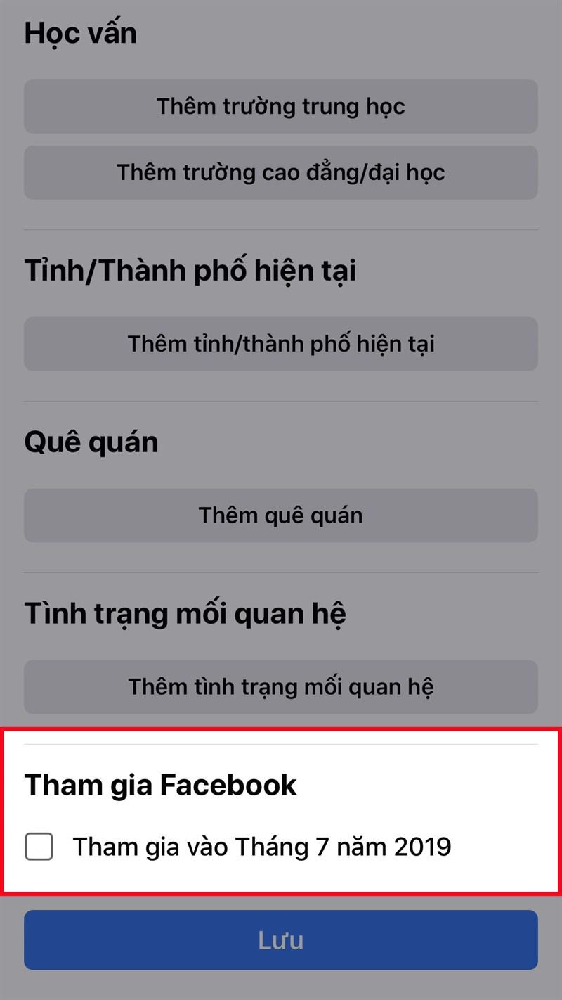 Kéo xuống mục Tham gia Facebook để xem ngày tham gia Facebook của bạn