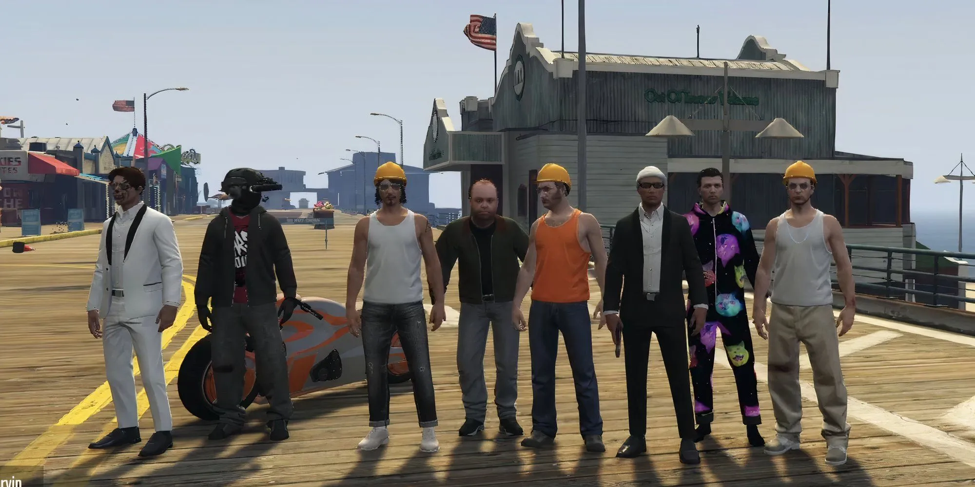 Ảnh chụp nhóm của chúng tôi vào cuối một trong những cuộc biểu tình trong GTA V Online, tất cả đều mặc đồ công nhân.