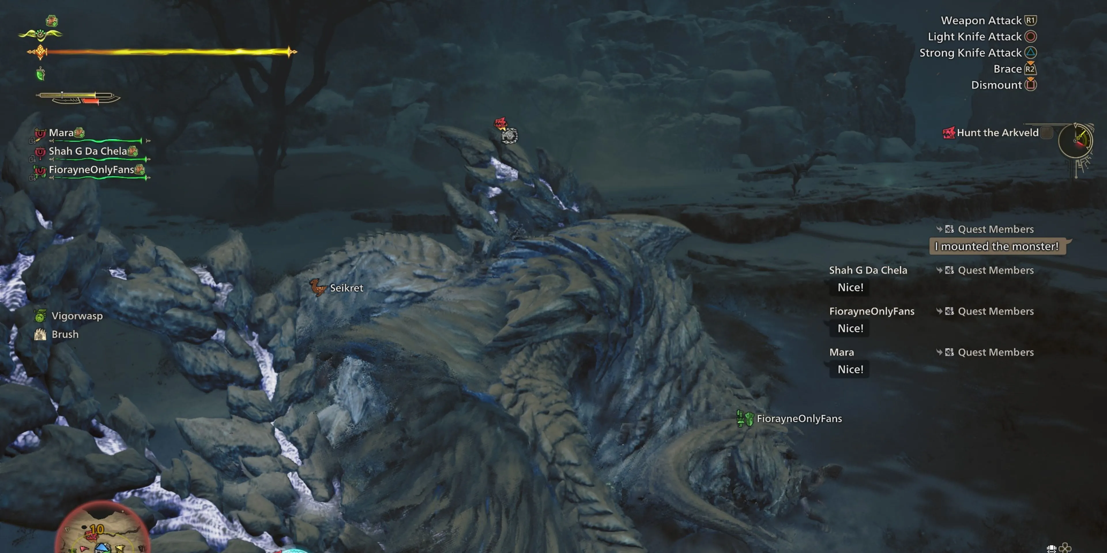 Game thủ đang thực hiện kỹ năng cưỡi một quái vật lớn trong Monster Hunter Wilds khi chơi cùng đồng đội.