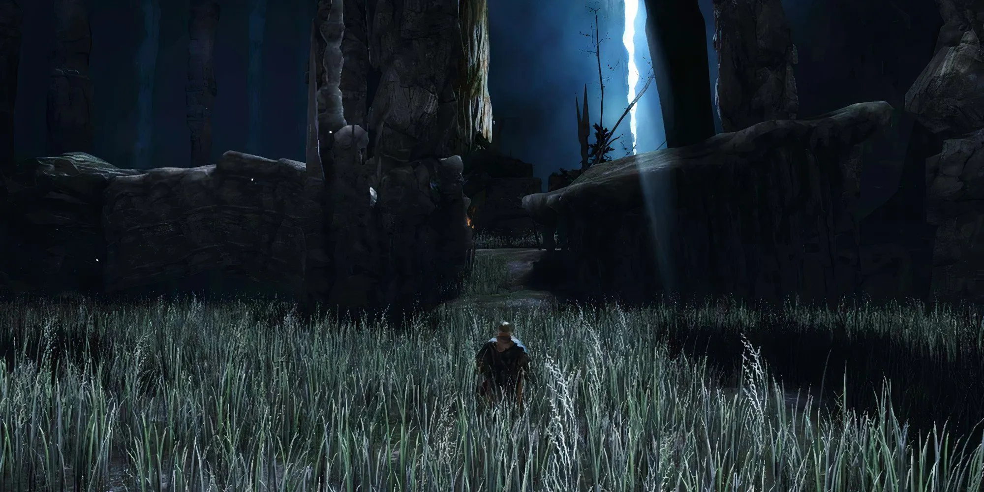 Khu vực Things Betwixt trong Dark Souls 2 với không gian chật hẹp và thiếu ánh sáng, mở đầu cho hành trình của game thủ.
