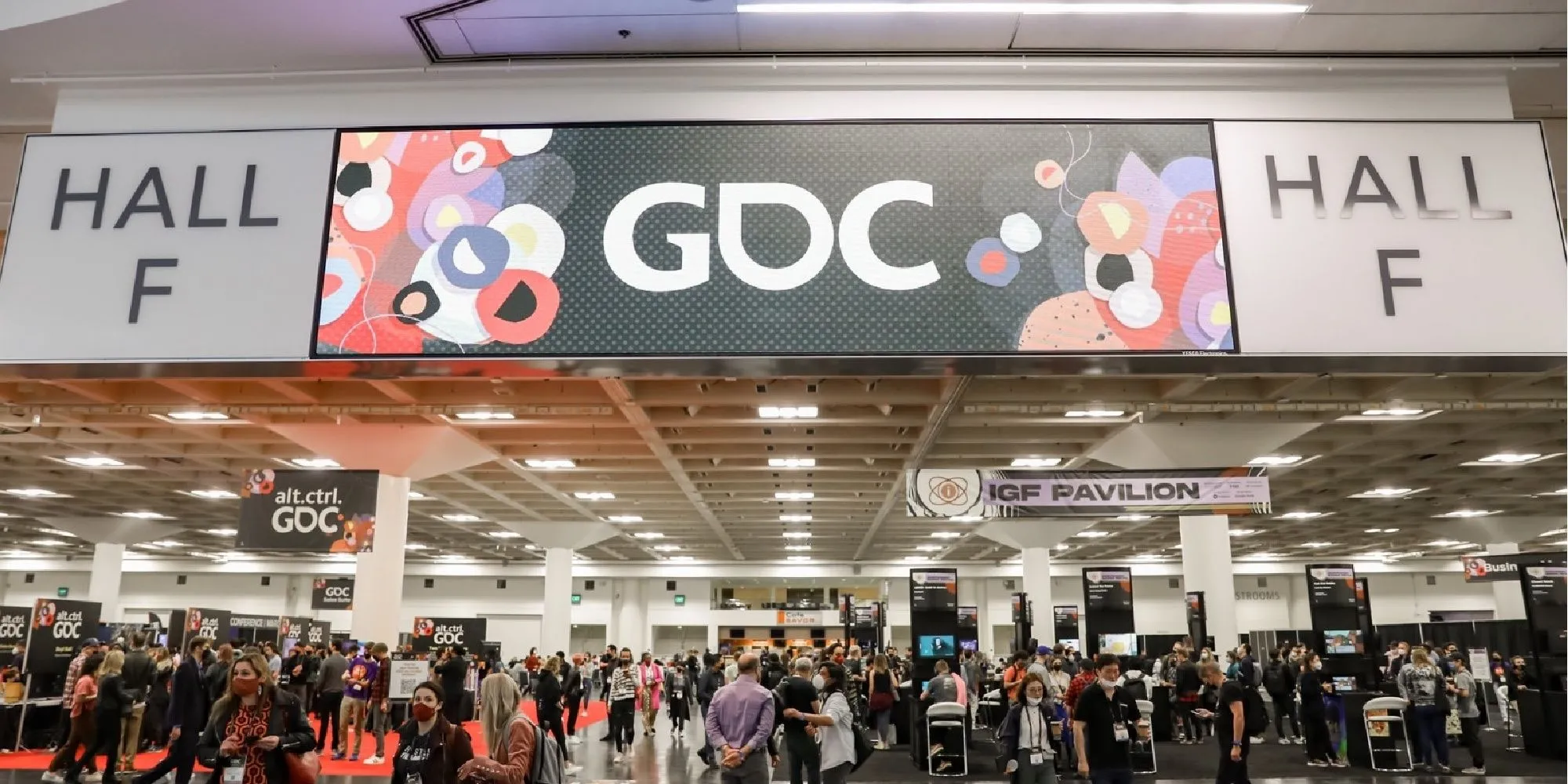 Khung cảnh Hội nghị Nhà phát triển Game (GDC) nơi tình trạng sa thải nhân sự được báo động
