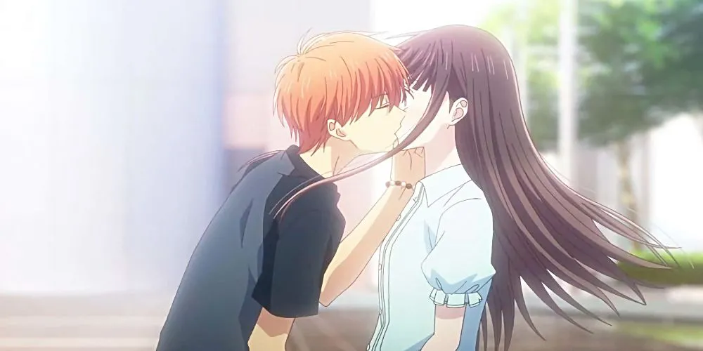 Kyo và Tohru ôm nhau đầy cảm xúc trong Fruits Basket