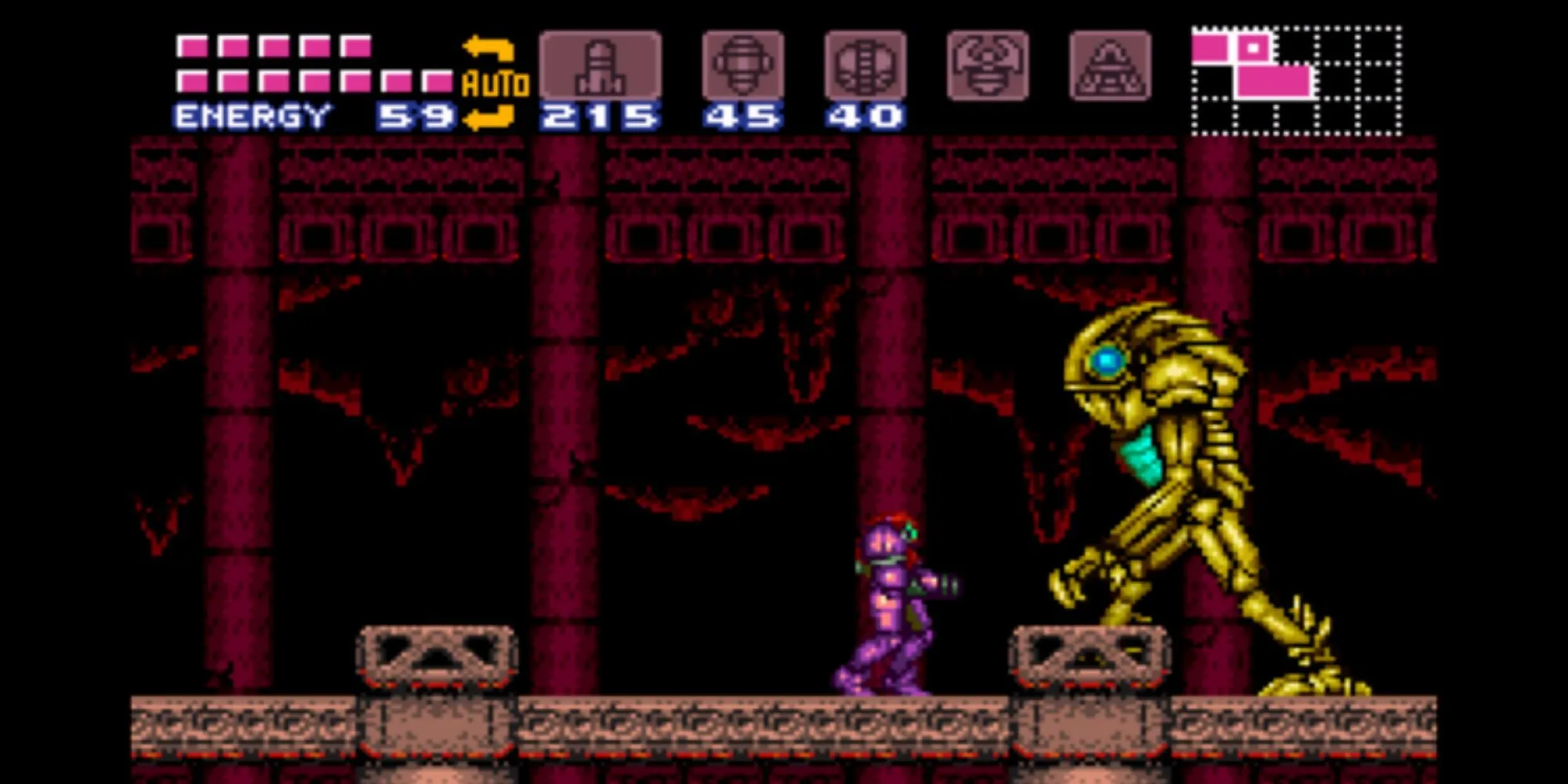 Samus Aran trong Super Metroid đối đầu với Golden Torizo trên SNES.