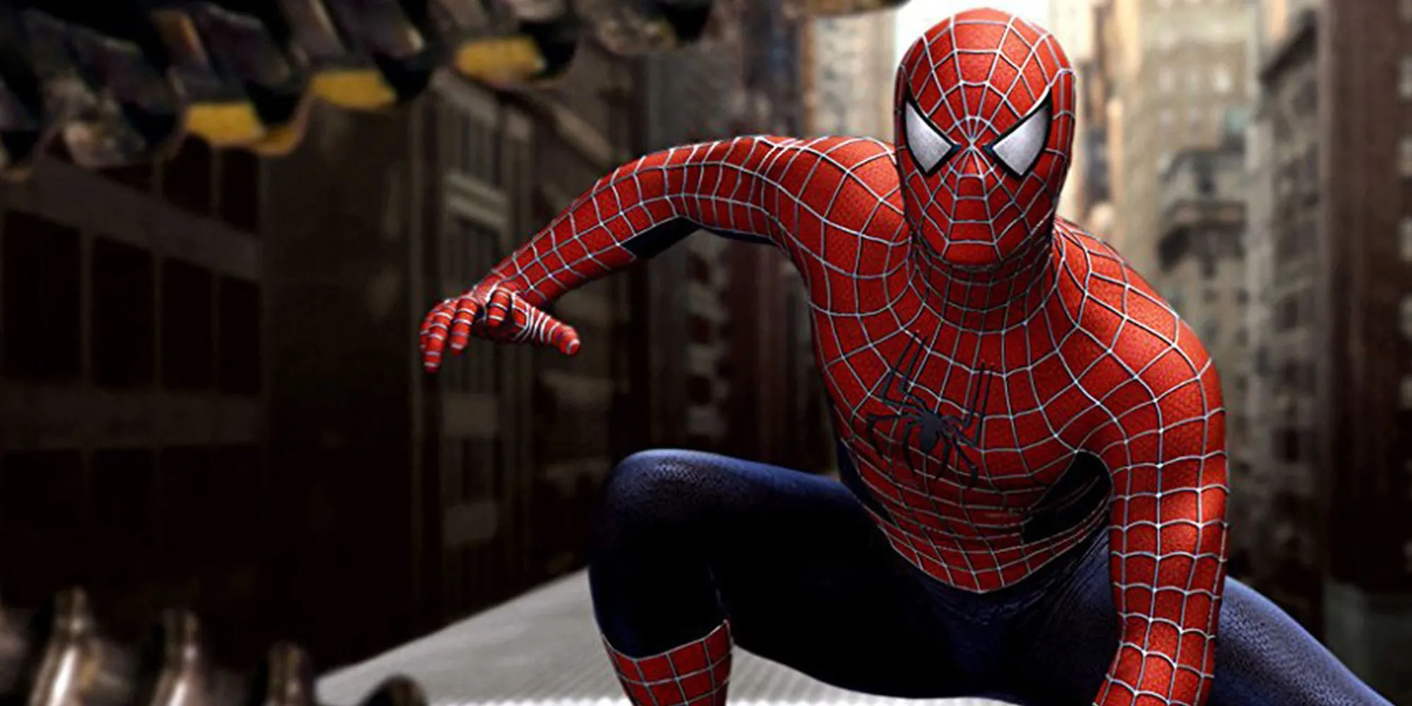 Spider-Man đang đu tơ qua thành phố New York trong game Spider-Man 2 trên PS2.