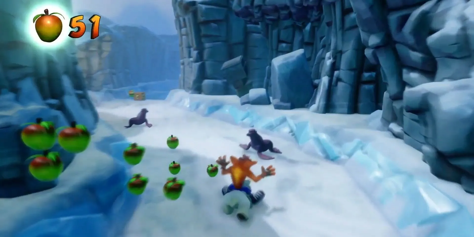 Crash Bandicoot cưỡi gấu Polar trên đường băng tuyết trong Crash Bandicoot 2