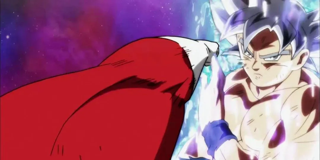 Goku ở trạng thái Ultra Instinct né tránh mọi đòn tấn công trong Dragon Ball Super