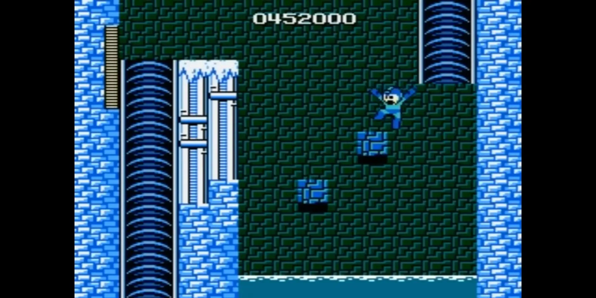 Mega Man né các khối nền tảng biến mất trong màn chơi của Ice Man