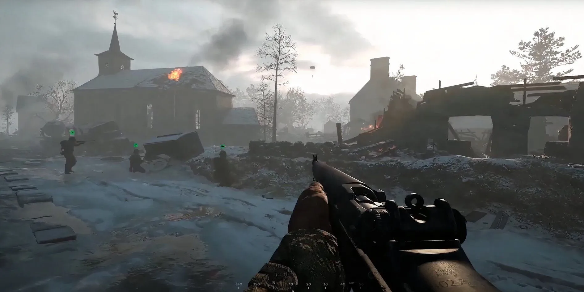 Screenshot gameplay của Hell Let Loose, game FPS thực tế về Thế chiến 2, hiển thị người lính với khẩu súng trường.