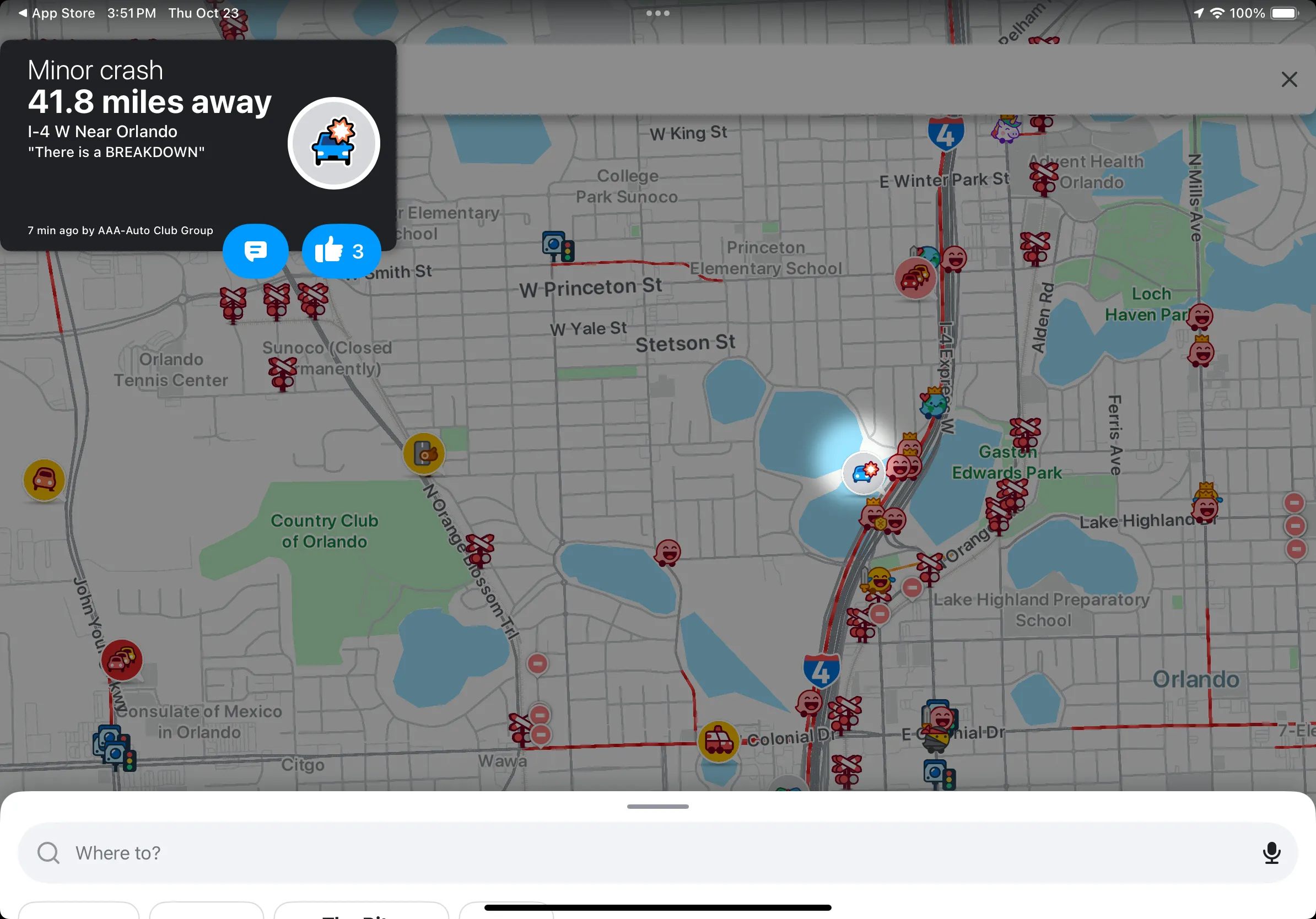 Giao diện Waze hiển thị cảnh báo tai nạn và tắc đường do cộng đồng báo cáo