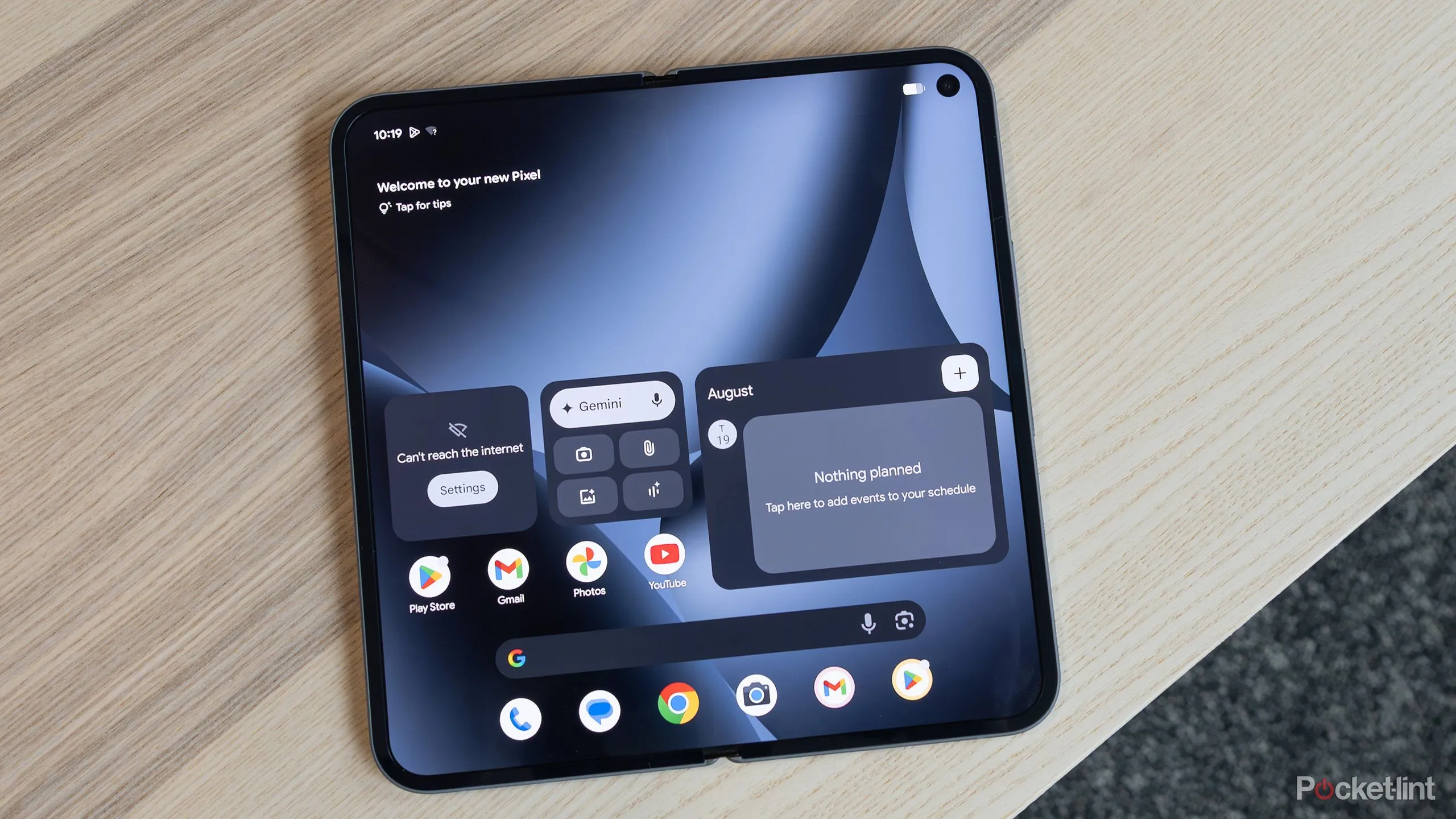 Pixel 10 Pro Fold mở ra trong bài thử nghiệm độ bền