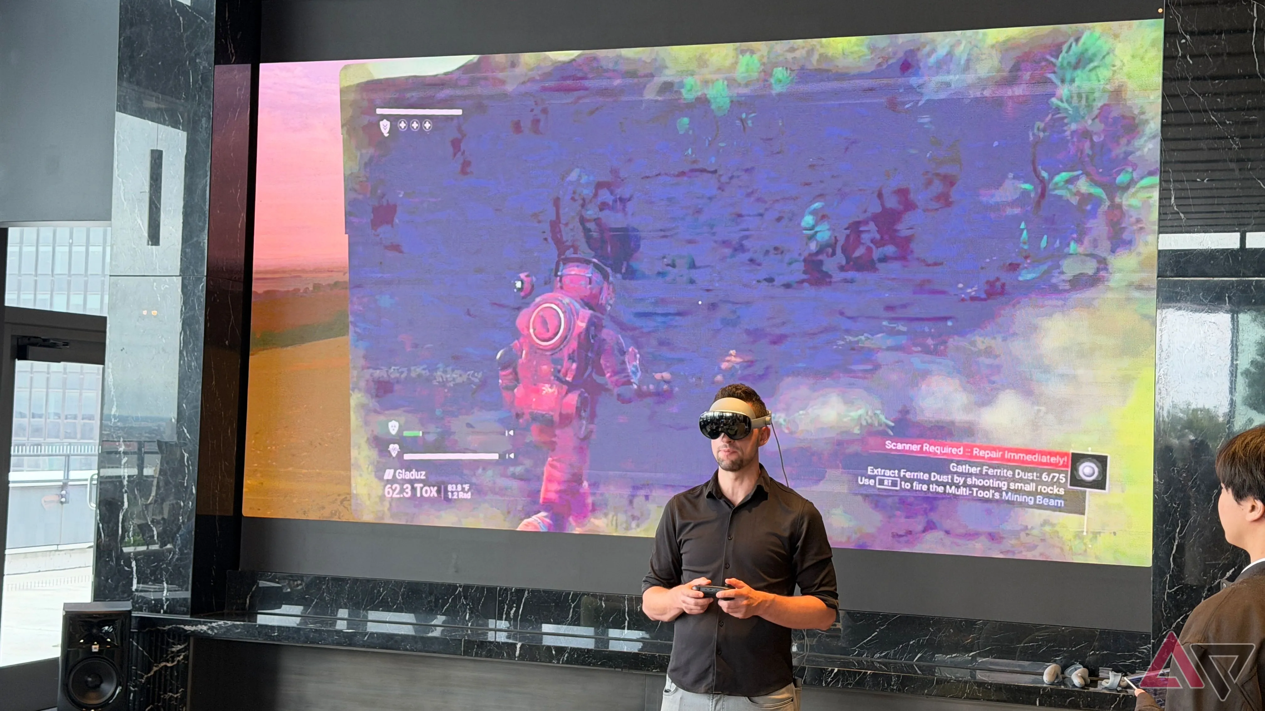 Samsung Galaxy XR hiển thị nội dung No Man trên màn hình ảo