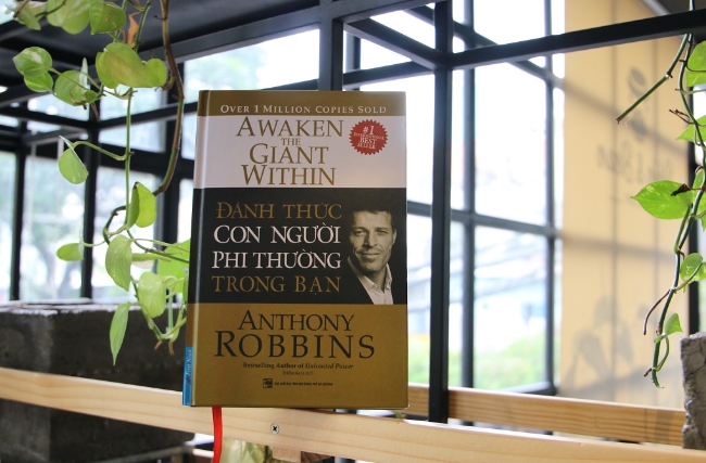Khám Phá Sách Đánh Thức Con Người Phi Thường Trong Bạn – Chìa Khóa Thành Công